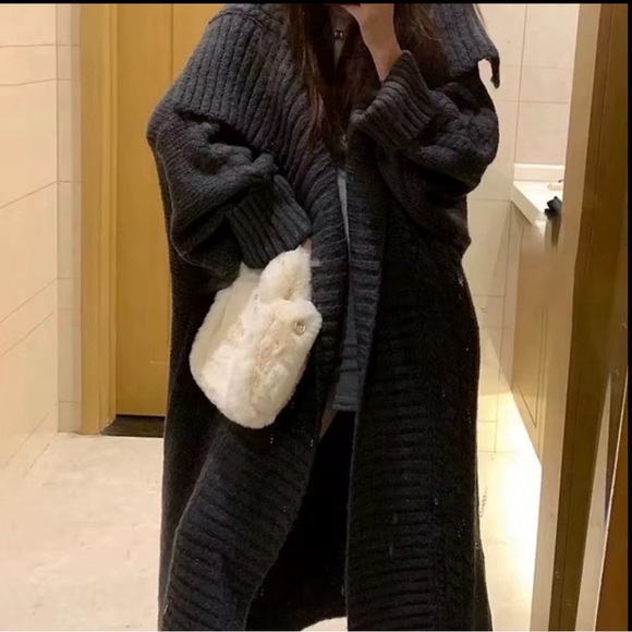 190. AT COST 🛑OVERSIZED MAXI LONG Black cardigan Chunky Long Cable Duster Fuzzy - Picture 1 of 6